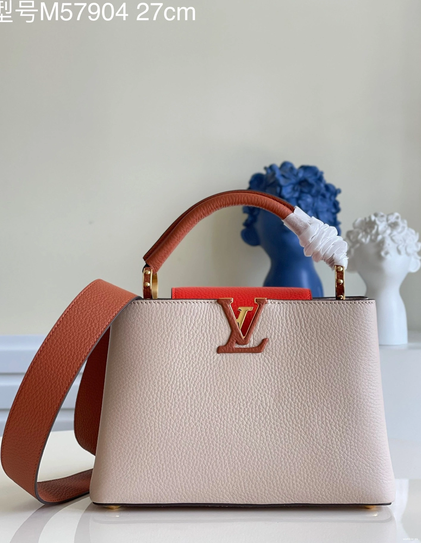 WIS CAPUCINES VUITTON LOUIS BB 0723